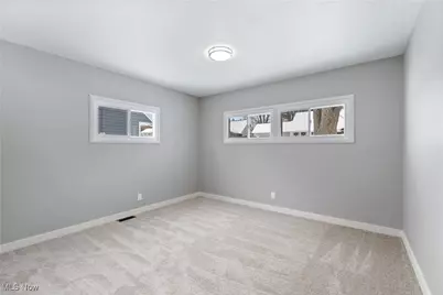 1121 41st Street NW, Canton, OH 44709 - Photo 14