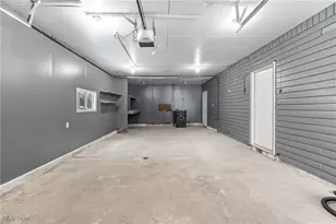 1121 41st St NW, Canton, OH 44709 - Photo 22