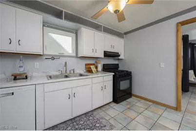 1612 Hanover Street, Cuyahoga Falls, OH 44221 - Photo 10