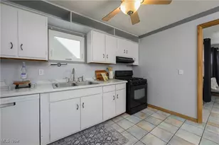 1612 Hanover St, Cuyahoga Falls, OH 44221 - Photo 10