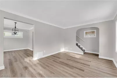 805 Woodland Avenue, Elyria, OH 44035 - Photo 14