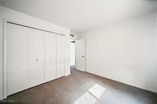 7465 Millrace Ln, Sagamore Hills, OH 44067 - Photo 16