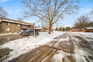 7465 Millrace Ln, Sagamore Hills, OH 44067 - Photo 22