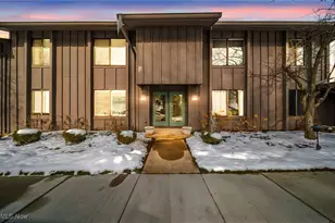 7465 Millrace Ln, Sagamore Hills, OH 44067 - Photo 1