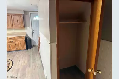 806 Howard Street, Bridgeport, OH 43912 - Photo 18