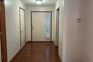 4165 Ledgewater Dr, Mogadore, OH 44260 - Photo 10