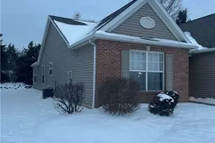 4165 Ledgewater Dr, Mogadore, OH 44260 - Photo 4