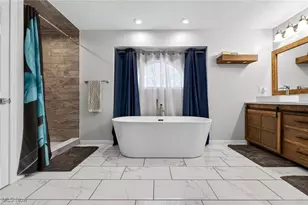 100 Pembridge Ct, Sheffield Lake, OH 44054 - Photo 20