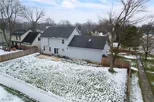 100 Pembridge Ct, Sheffield Lake, OH 44054 - Photo 38