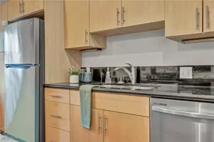 2339 W 5th St, Loveland, OH 44113 - Photo 10