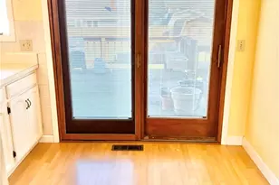 145 Crestview Dr, Elyria, OH 44035 - Photo 20