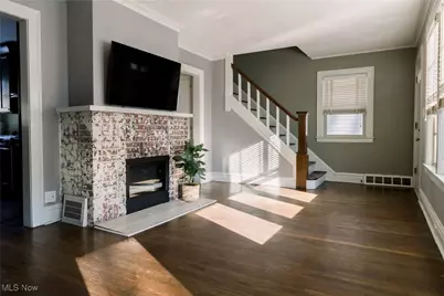 3085 Essex Road, Cleveland Heights, OH 44118 - Photo 4