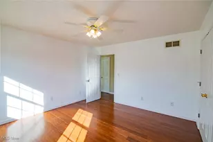 5123 Glenbrook Dr, Vienna, WV 26105 - Photo 20