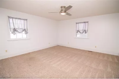 67061 Mills Road, St Clairsville, OH 43950 - Photo 22