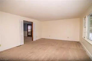 67061 Mills Rd, St Clairsville, OH 43950 - Photo 2