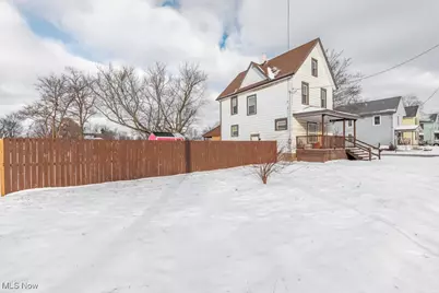 1431 Sherrick Road SE, Canton, OH 44707 - Photo 2