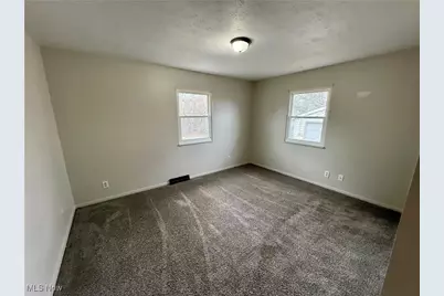 1916 17th Street SW, Akron, OH 44314 - Photo 22