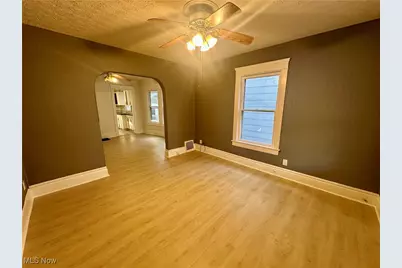 162 Westwood #162, Akron, OH 44302 - Photo 2