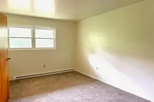 407 Colonial Dr, Steubenville, OH 43952 - Photo 12