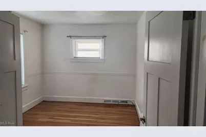 853 Russell Avenue, Akron, OH 44307 - Photo 4