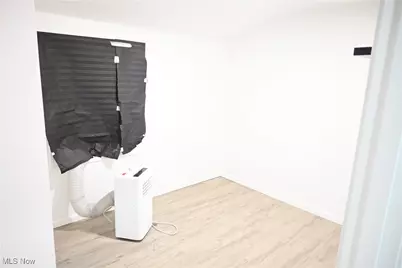 130 Traymore Boulevard, Eastlake, OH 44095 - Photo 8