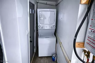 130 Traymore Blvd, Eastlake, OH 44095 - Photo 12