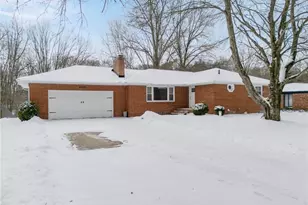 4326 Reimer Rd, Norton, OH 44203 - Photo 2