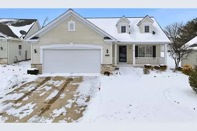 10290 Honeysuckle Lane, Grandview Heights, OH 44147 - Photo 2