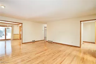 3840 Deer Lake Dr, Medina, OH 44256 - Photo 6