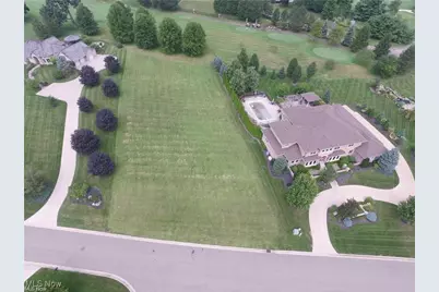 6882 Glengarry Avenue NW, Canton, OH 44718 - Photo 2