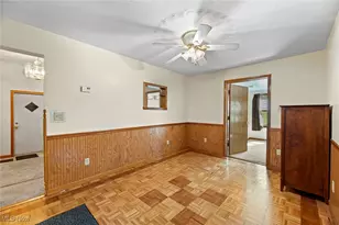 43 S Van Buren Ave, Barberton, OH 44203 - Photo 14