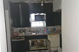 1865 Hillside Rd, East Cleveland, OH 44112 - Photo 4