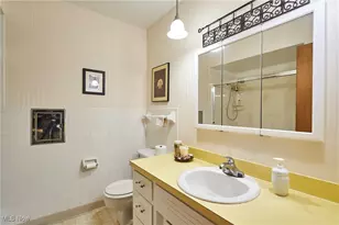 2220 Ritz Manor Dr, Uniontown, OH 44685 - Photo 18