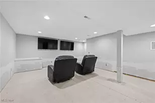 3502 Magnolia Dr, Lorain, OH 44053 - Photo 32