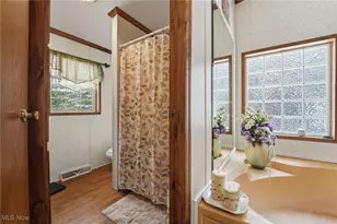 6046 Dawsey Rd, Rock Creek, OH 44084 - Photo 16