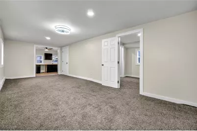 2160 Fulton Road, Loveland, OH 44113 - Photo 10