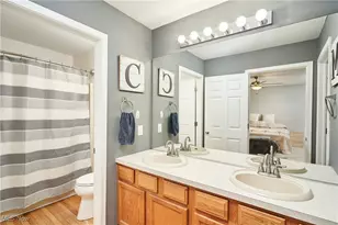 8708 Chesea Ct, Sagamore Hills, OH 44067 - Photo 12