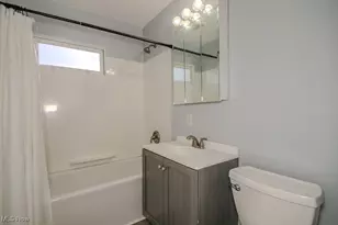 16627 Chatfield Ave, Loveland, OH 44111 - Photo 14