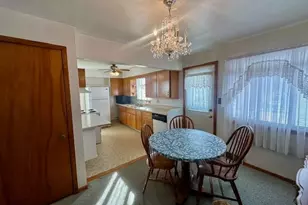 107 Clearview Ave, Weirton, WV 26062 - Photo 4