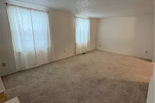 6884 Slippery Rock Dr, Austintown, OH 44406 - Photo 4