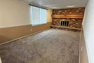 6884 Slippery Rock Dr, Austintown, OH 44406 - Photo 10