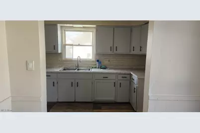 48 Eleanor Avenue, Youngstown, OH 44509 - Photo 2