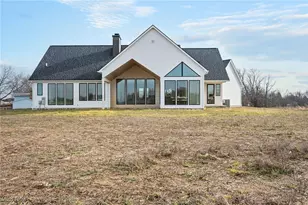 10311 Hunting Hills Ave NE, Hartville, OH 44632 - Photo 30