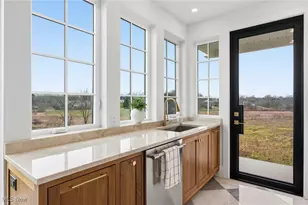 10311 Hunting Hills Ave NE, Hartville, OH 44632 - Photo 10