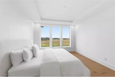 10311 Hunting Hills Avenue NE, Hartville, OH 44632 - Photo 18