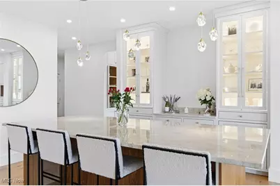 10311 Hunting Hills Avenue NE, Hartville, OH 44632 - Photo 8