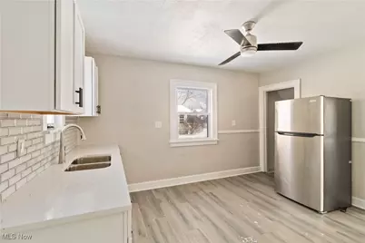 13409 Bartlett Avenue, Loveland, OH 44120 - Photo 16