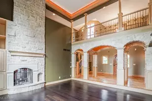 2942 Torrey Pines Cir NW, Canton, OH 44708 - Photo 8