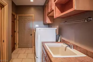 2942 Torrey Pines Cir NW, Canton, OH 44708 - Photo 18