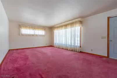 1945 Fairbrook Avenue NE, East Canton, OH 44730 - Photo 4